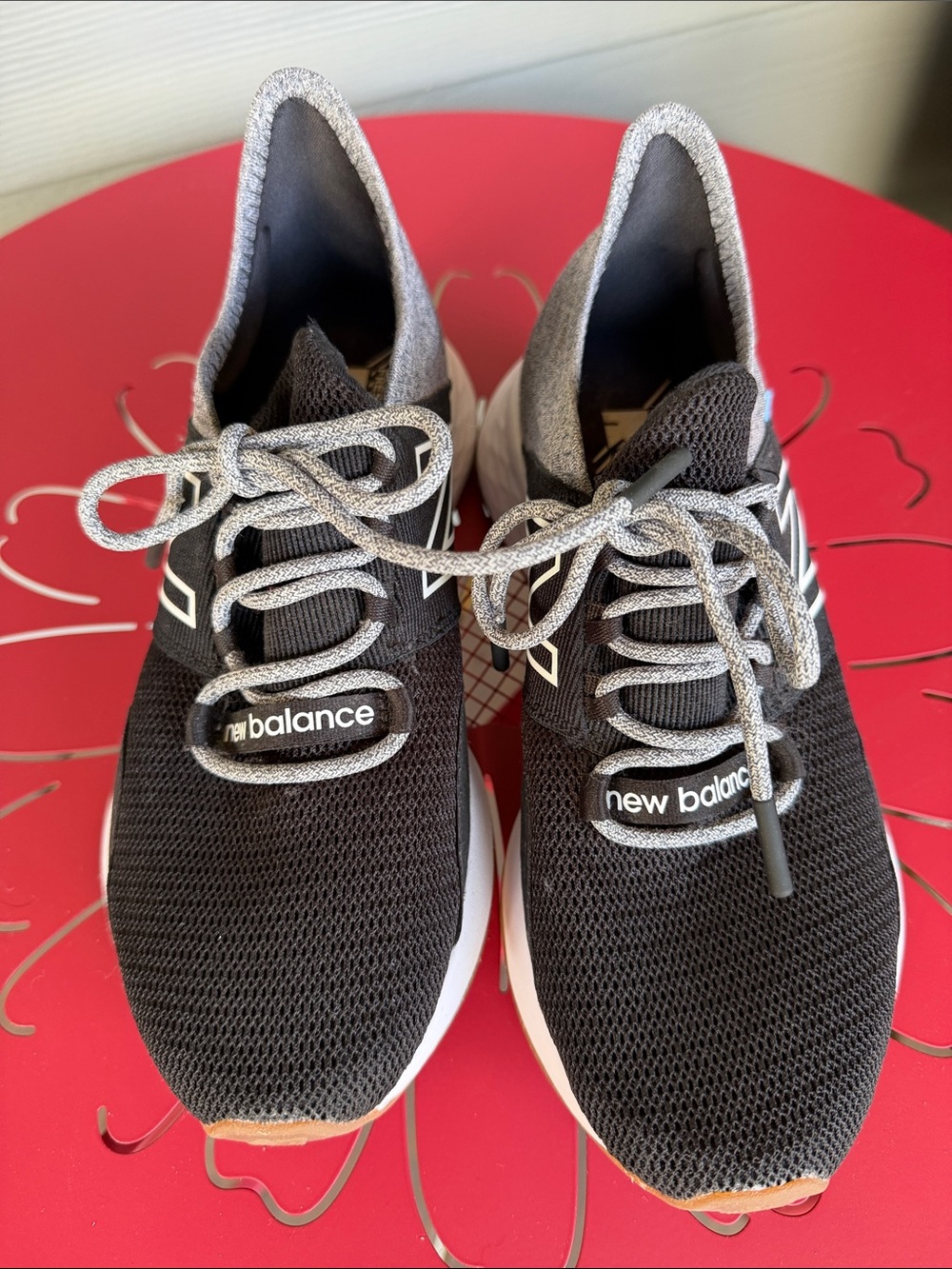 New Balance Womens Black and Gray Knit Lace-Up Sneakers - Picture 2 of 9